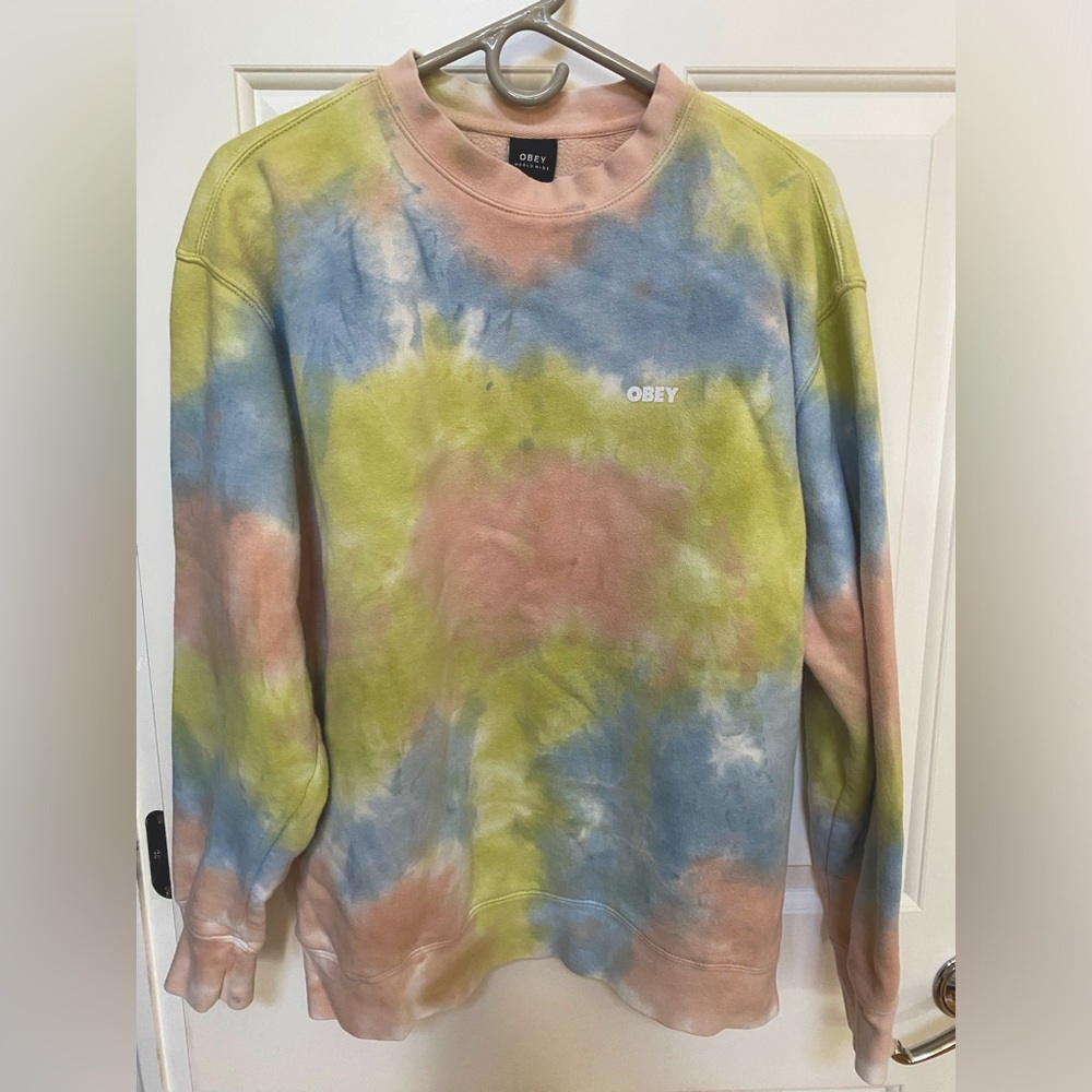 OBEY crewneck tie-dye sweatshirt, size M